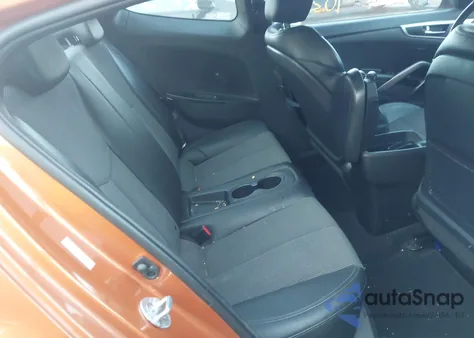 2016 Hyundai Veloster z USA, uszkodzony, nr VIN KMHTC6AD1GU281426